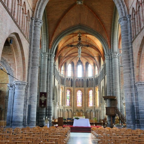inventarisatie religieus erfgoed_ OLV Bezoekingkerk Lissewege_binnenzicht (Medium)